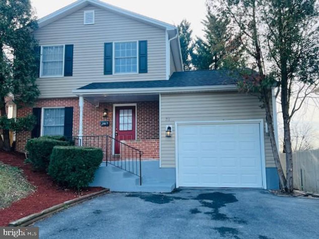 711 E CORK ST, Winchester, VA 22601
