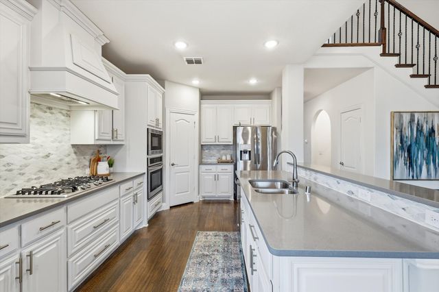 700 Sahallee Drive, Frisco, TX 75033