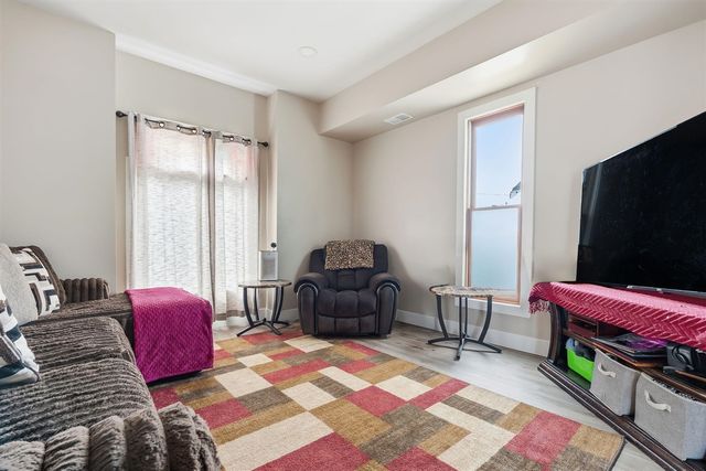 34 E Isabella Avenue, Muskegon, MI 49442