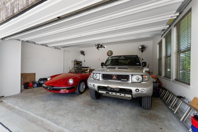 522 Black Bronco Road, Magnolia, TX 77354