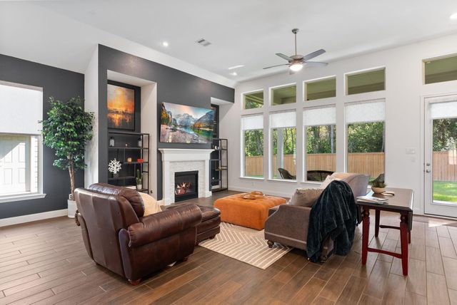 522 Black Bronco Road, Magnolia, TX 77354