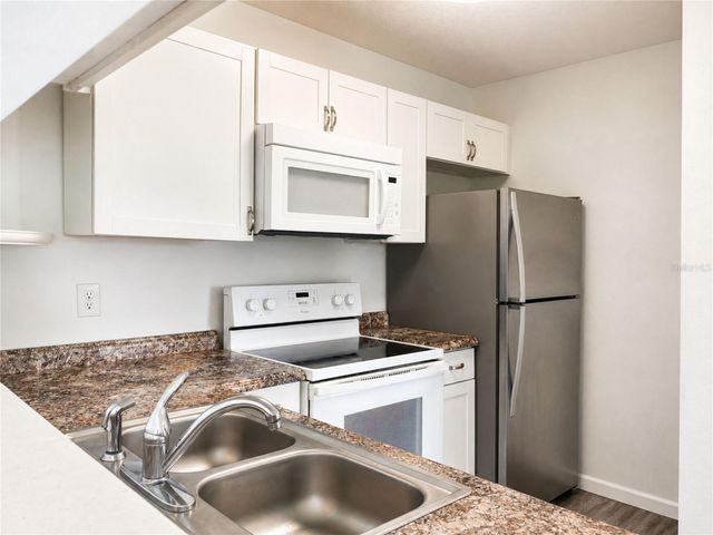 5214 VIA HACIENDA CIRCLE A308, Orlando, FL 32839