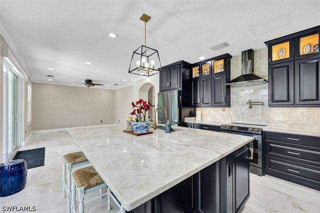 1764 Birdie DR, Naples, FL 34120