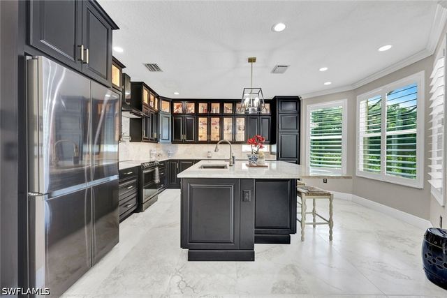 1764 Birdie DR, Naples, FL 34120