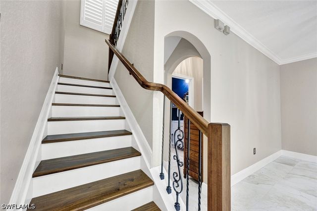 1764 Birdie DR, Naples, FL 34120