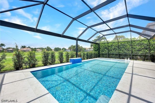 1764 Birdie DR, Naples, FL 34120