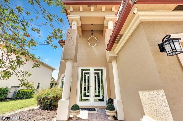 1764 Birdie DR, Naples, FL 34120