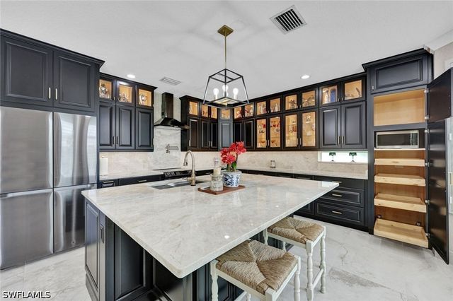 1764 Birdie DR, Naples, FL 34120