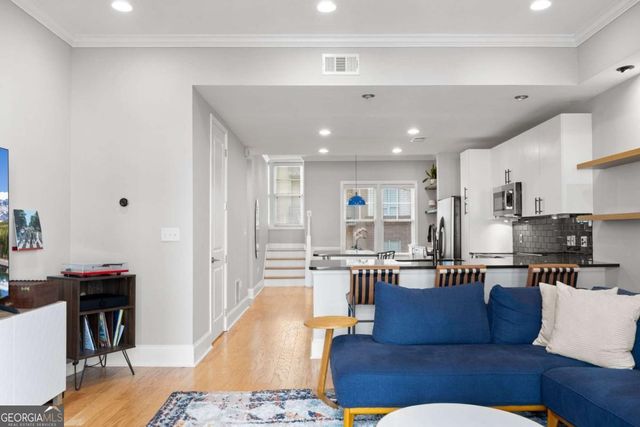 722 Cosmopolitan Drive NE, Atlanta, GA 30324