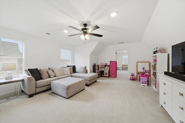 12069 W STROMNESS CV W, Arlington, TN 38002