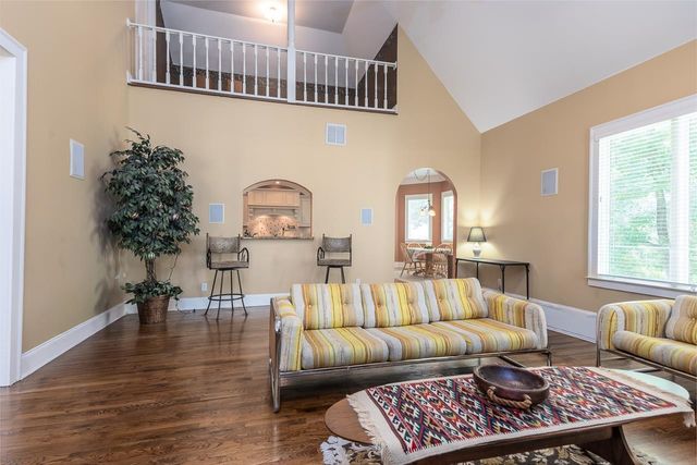 860 KEOUGH DR, Piperton, TN 38017