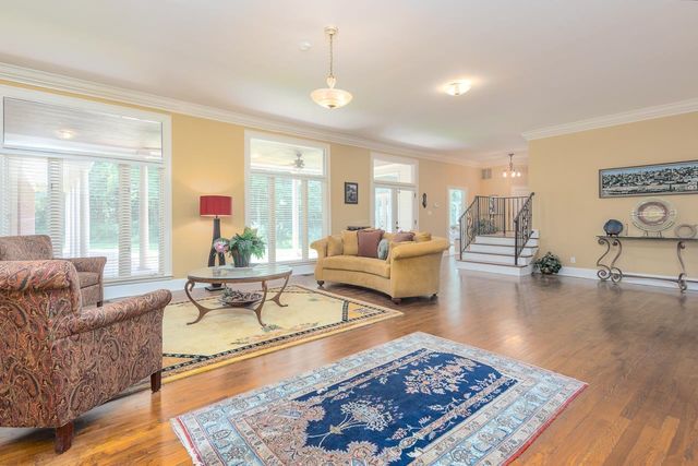 860 KEOUGH DR, Piperton, TN 38017