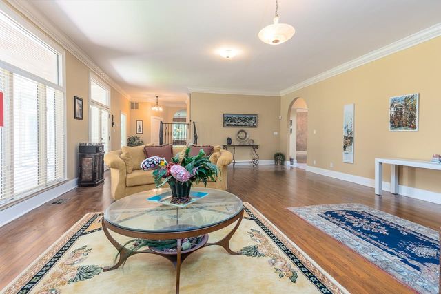 860 KEOUGH DR, Piperton, TN 38017