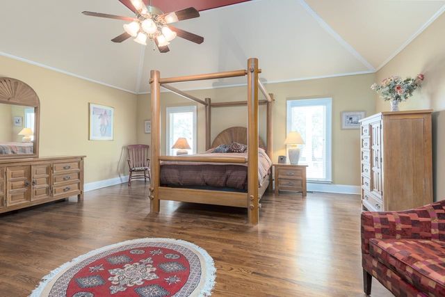 860 KEOUGH DR, Piperton, TN 38017