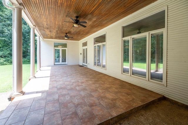 860 KEOUGH DR, Piperton, TN 38017