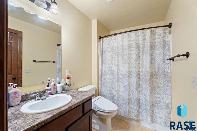 7110 S Bridger Pl Place, Sioux Falls, SD 57108