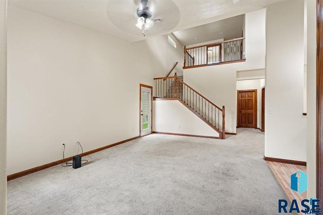 7110 S Bridger Pl Place, Sioux Falls, SD 57108