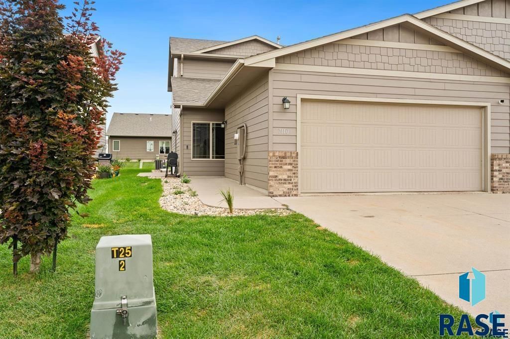 7110 S Bridger Pl Place, Sioux Falls, SD 57108