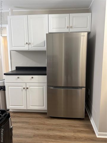 2525 19th Avenue, Port Huron, MI 48060