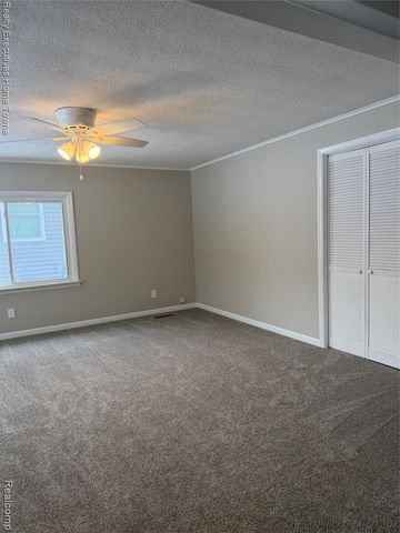 2525 19th Avenue, Port Huron, MI 48060