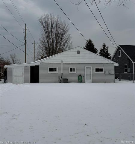 2525 19th Avenue, Port Huron, MI 48060