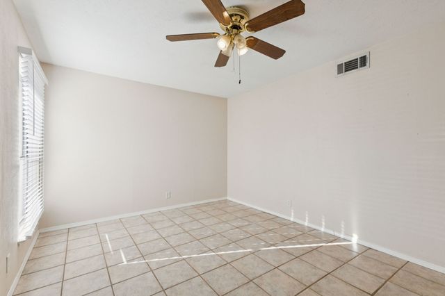 3209 Seaside Street, Irving, TX 75062