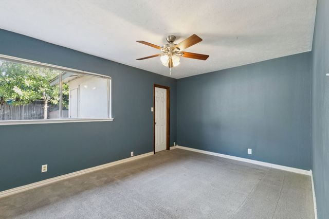 3209 Seaside Street, Irving, TX 75062