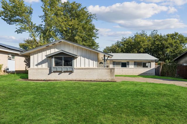 3209 Seaside Street, Irving, TX 75062