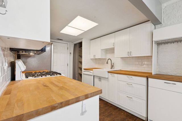 3209 Seaside Street, Irving, TX 75062