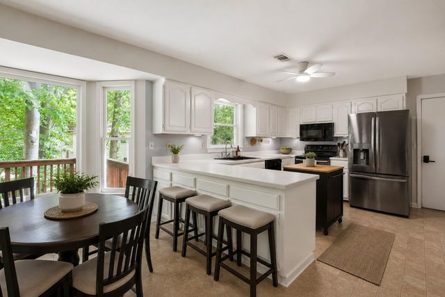 4204 AVON, Dumfries, VA 22025