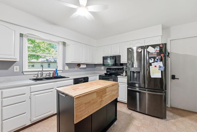 4204 AVON, Dumfries, VA 22025