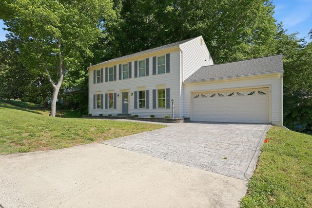 4204 AVON, Dumfries, VA 22025