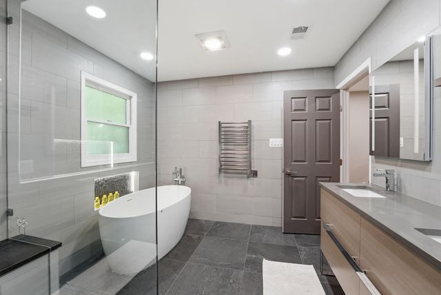 4204 AVON, Dumfries, VA 22025