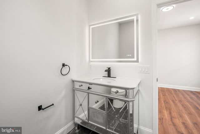 895 N 66TH ST, Philadelphia, PA 19151