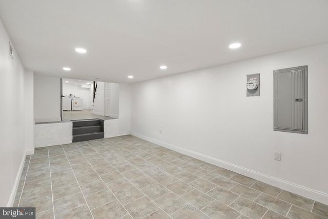 895 N 66TH ST, Philadelphia, PA 19151