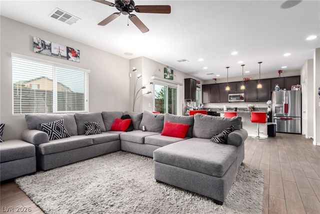 10814 Faulkner Run Avenue, Las Vegas, NV 89166