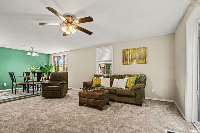 2510 Woodmont Drive, South Bend, IN 46614