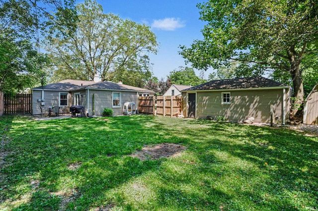 2510 Woodmont Drive, South Bend, IN 46614