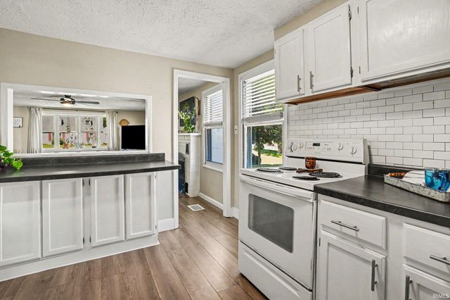 2510 Woodmont Drive, South Bend, IN 46614