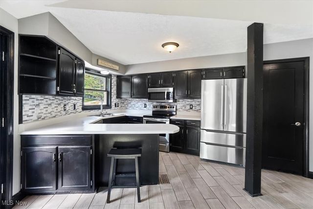 2712 Sycamore Lane, Stockport, OH 43787