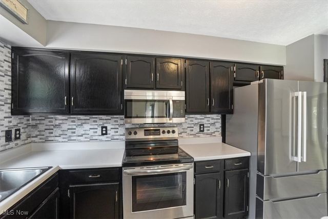 2712 Sycamore Lane, Stockport, OH 43787