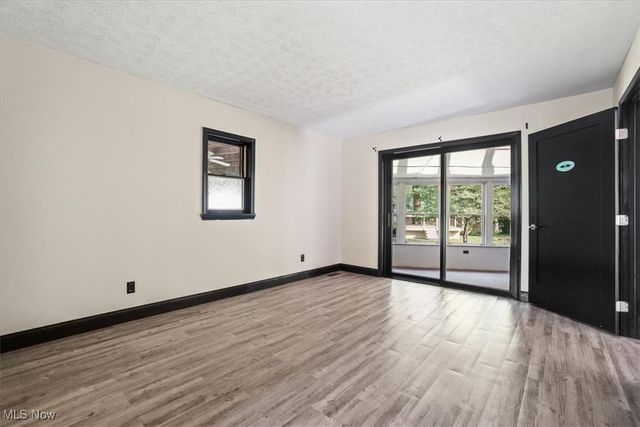 2712 Sycamore Lane, Stockport, OH 43787