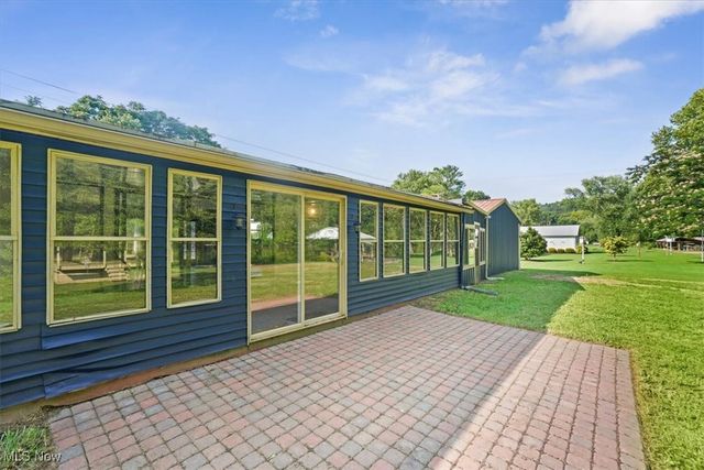 2712 Sycamore Lane, Stockport, OH 43787