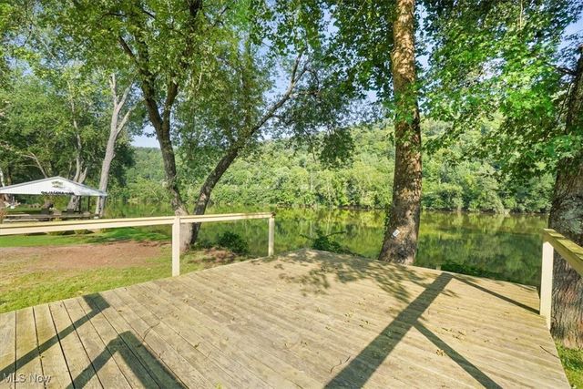 2712 Sycamore Lane, Stockport, OH 43787