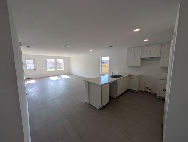 25601 Rose Creek Drive, Cleveland, TX 77328