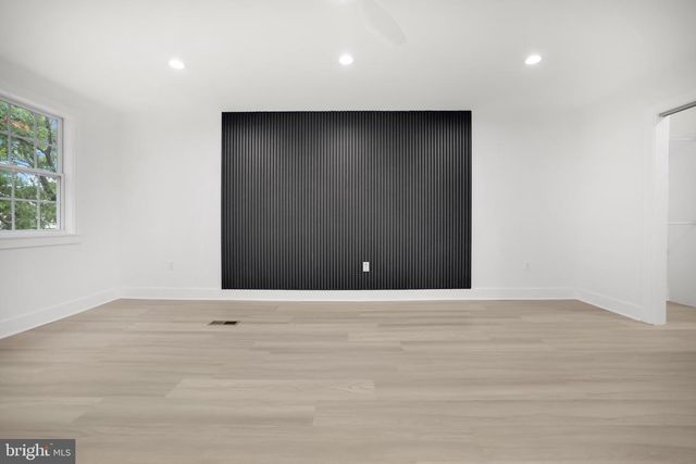 623 LONGFELLOW ST NW, Washington, DC 20011