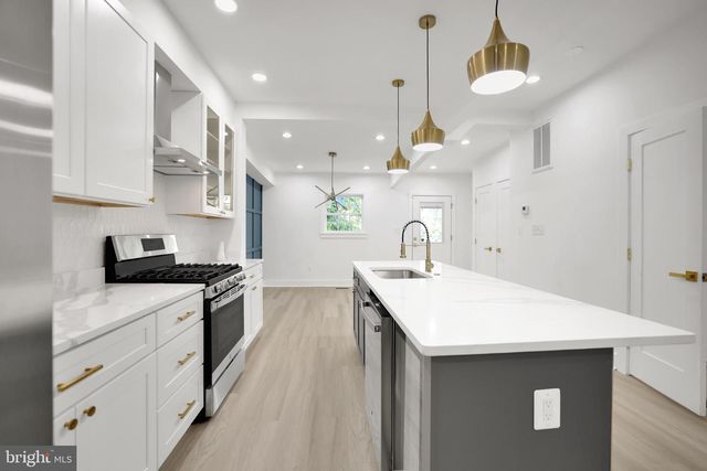 623 LONGFELLOW ST NW, Washington, DC 20011