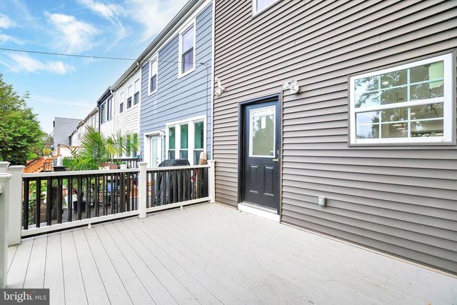 623 LONGFELLOW ST NW, Washington, DC 20011