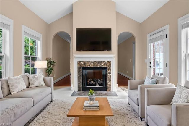 1444 Neville Gardens Lane, Winston-salem, NC 27103