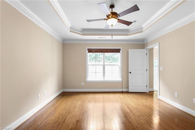 1444 Neville Gardens Lane, Winston-salem, NC 27103